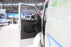 南京依维柯 新得意 4.3T 5.995米纯电动封闭厢式货车61.56kWh