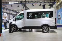 江铃汽车 E全顺  3.5T 9座 5.498米纯电动轻客