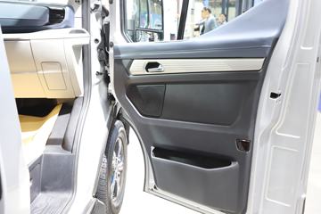 �������� Eȫ˳  3.5T 9�� 5.498�״��綯���ͼƬ