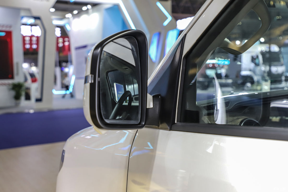 EC75 ׼泬Խ͢ 2 綯ջ дº41.85kWh