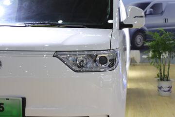 EC75 ׼泬Խ͢ 2 綯ջ дº41.85kWhͼƬ