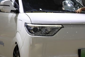 EC75 ׼泬Խ͢ 2 綯ջ дº41.85kWhͼƬ
