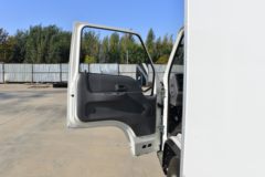 江铃 顺达小卡 122马力 4X2 3.68米冷藏车(国六)(JX5041XLCTC26)