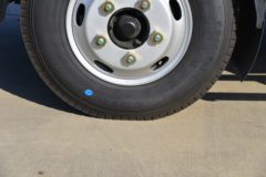 江铃 顺达小卡 122马力 4X2 3.68米冷藏车(国六)(JX5041XLCTC26)