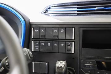 һ����� J6P�ؿ� 6X4 ����ʽ���綯ǣ����281.91kWhͼƬ