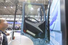 一汽解放 J6P重卡 6X4 换电式纯电动牵引车(CA4250P66T1BEV)281.91kWh