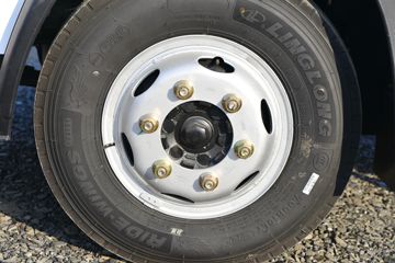 解放 虎6G 4.5T 4.16米单排插电式混合动力仓栅式轻卡(CA5040CCYP40K51L2E6PHEVA84)13.616kWh底盘图片