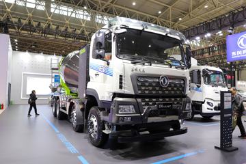 东风商用车 天龙KC 8X4 纯电动混凝土搅拌车350kWh