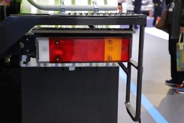 �������ó� ����KC 8X4 ���綯���������賵350kWhͼƬ