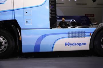 �������ó� ����KL 6X4 ȼ�ϵ��ǣ����260kWhͼƬ