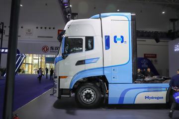 �������ó� ����KL 6X4 ȼ�ϵ��ǣ����260kWhͼƬ