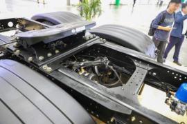 德龙X5000E&nbsp;电动牵引车底盘图片