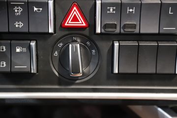 �ൺ��� ӥ; ͷ�Ȳ� 620���� 6X4 AMT�Զ���ǣ����(��Һ��)(CA4257P35K18T1E6A80)ͼƬ