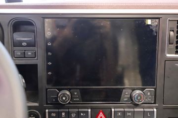 �ൺ��� ӥ; ͷ�Ȳ� 620���� 6X4 AMT�Զ���ǣ����(��Һ��)(CA4257P35K18T1E6A80)ͼƬ