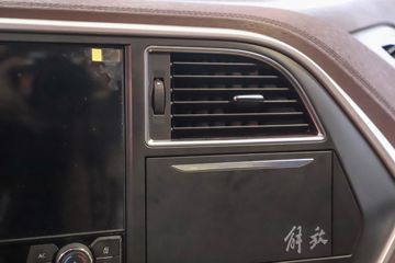 �ൺ��� ӥ; ͷ�Ȳ� 620���� 6X4 AMT�Զ���ǣ����(��Һ��)(CA4257P35K18T1E6A80)ͼƬ