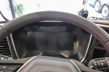 �ൺ��� ӥ; ͷ�Ȳ� 620���� 6X4 AMT�Զ���ǣ����(��Һ��)(CA4257P35K18T1E6A80)ͼƬ