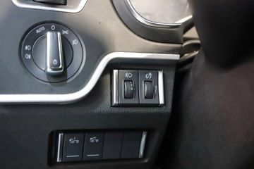 �ൺ��� ӥ; ͷ�Ȳ� 620���� 6X4 AMT�Զ���ǣ����(��Һ��)(CA4257P35K18T1E6A80)ͼƬ