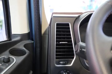 �ൺ��� ӥ; ͷ�Ȳ� 620���� 6X4 AMT�Զ���ǣ����(��Һ��)(CA4257P35K18T1E6A80)ͼƬ