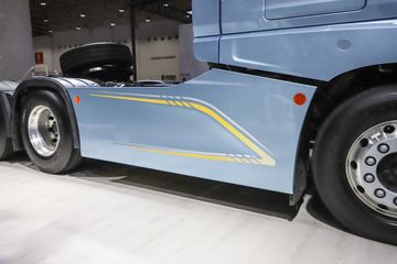 �ൺ��� ӥ; ͷ�Ȳ� 620���� 6X4 AMT�Զ���ǣ����(��Һ��)(CA4257P35K18T1E6A80)ͼƬ