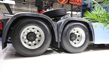 �ൺ��� ӥ; ͷ�Ȳ� 620���� 6X4 AMT�Զ���ǣ����(��Һ��)(CA4257P35K18T1E6A80)ͼƬ