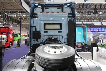 �ൺ��� ӥ; ͷ�Ȳ� 620���� 6X4 AMT�Զ���ǣ����(��Һ��)(CA4257P35K18T1E6A80)ͼƬ