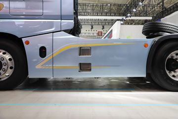 �ൺ��� ӥ; ͷ�Ȳ� 620���� 6X4 AMT�Զ���ǣ����(��Һ��)(CA4257P35K18T1E6A80)ͼƬ