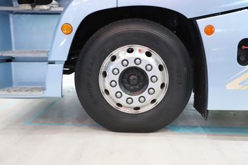 �ൺ��� ӥ; ͷ�Ȳ� 620���� 6X4 AMT�Զ���ǣ����(��Һ��)(CA4257P35K18T1E6A80)ͼƬ