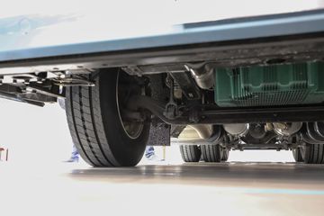 �ൺ��� ӥ; ͷ�Ȳ� 620���� 6X4 AMT�Զ���ǣ����(��Һ��)(CA4257P35K18T1E6A80)ͼƬ