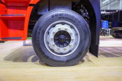 陕汽康明斯 龙骥 280马力 4X2 9.5米LNG厢式载货车(SX5189XXYLB721TLQ1)