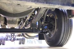 陕汽康明斯 龙骥 280马力 4X2 9.5米LNG厢式载货车(SX5189XXYLB721TLQ1)