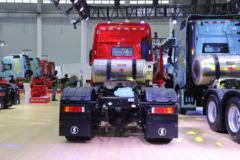 陕汽康明斯 龙骁 轻量化经典版 500马力 6X4 LNG牵引车(SX4259XE4TLQ1)