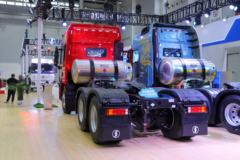 陕汽康明斯 龙骁 轻量化经典版 500马力 6X4 LNG牵引车(SX4259XE4TLQ1)