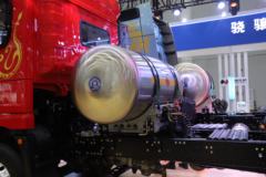 陕汽康明斯 龙骁 轻量化经典版 500马力 6X4 LNG牵引车(SX4259XE4TLQ1)