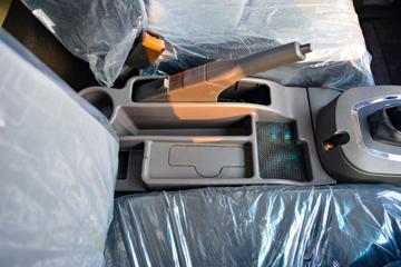 �ɵ�HV5 4.15�׵��Ų��ʽ���̻�϶��������Ῠ41.6kWhͼƬ