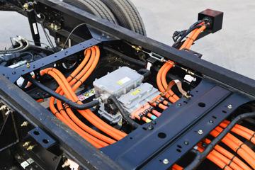 �ɵ�HV5 4.15�׵��Ų��ʽ���̻�϶��������Ῠ41.6kWhͼƬ