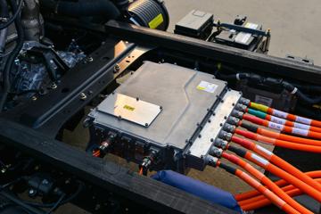 �ɵ�HV5 4.15�׵��Ų��ʽ���̻�϶��������Ῠ41.6kWhͼƬ