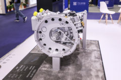 奔驰G280-16 16档 手动档变速箱 奔驰G280-16 16档 手动档变速箱