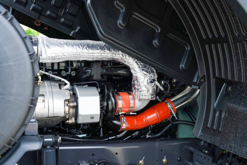 �������� ����H7�ؿ� �߶��������Ƴ� 550���� 6X4 LNG�Զ���ǣ����(LZ4250H7DM1)ͼƬ