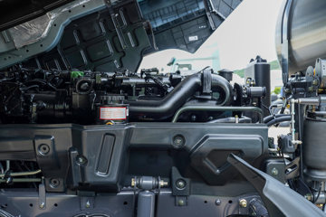 �������� ����H7�ؿ� �߶��������Ƴ� 550���� 6X4 LNG�Զ���ǣ����(LZ4250H7DM1)ͼƬ