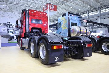 龙骐&nbsp;牵引车外观                                                图片