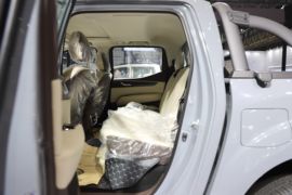 锐骐7&nbsp;皮卡驾驶室                                               图片