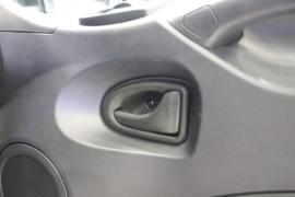 欧胜&nbsp;电动封闭厢货驾驶室图片