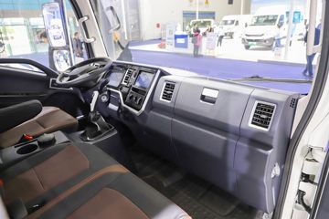 ���� ��������Դ 4.5T 4.18�׵��Ŵ��綯��դʽ�Ῠ100.46kWhͼƬ