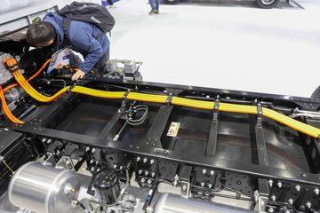 ���� ��������Դ 4.5T 4.18�׵��Ŵ��綯��դʽ�Ῠ100.46kWhͼƬ