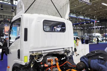 ���� ��������Դ 4.5T 4.18�׵��Ŵ��綯��դʽ�Ῠ100.46kWhͼƬ