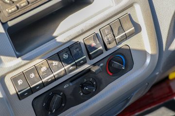 �й�����HOWO ׷�� 150���� 4.15�׵��Ų�դʽ�Ῠ(����)ͼƬ