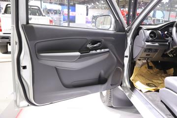 东风锐骐皮卡&nbsp;皮卡驾驶室                                               图片