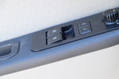 中国重汽HOWO 统帅 160马力 4.15米单排栏板轻卡(法士特6档)(ZZ1047C3215F145) 中国重汽HOWO 统帅 160马力 4.15米单排栏板轻卡(法士特6档)(ZZ1047C3215F145)