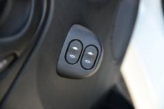 江铃汽车 福顺 2023款 146马力 3座 中轴 2.0T柴油 中高顶封闭货车(国六)