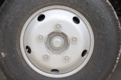 庆铃 五十铃KV100 132马力 4.13米单排仓栅式轻卡(气刹)(国六)(QL5044CCYMVHA)